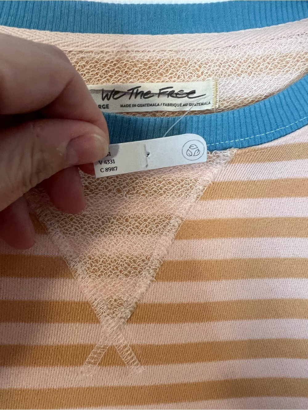 #401 NWT We The Free Striped Oversized Sweatshirt Large Blue Tan Pullover - Picture 2 of 4